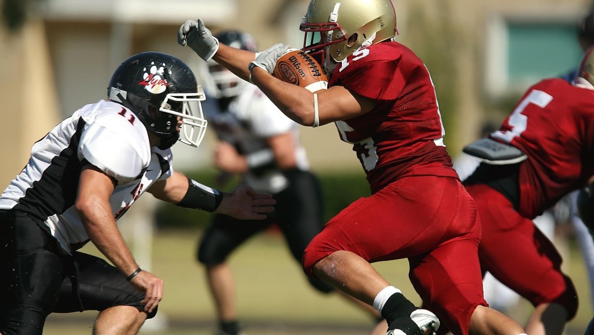 Quase 75% dos jogadores da NFL falecidos entre 2008 e 2023 tinham CTE