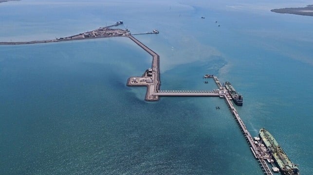 India's Refiners Could Make Money By Switching to Venezuelan Oil