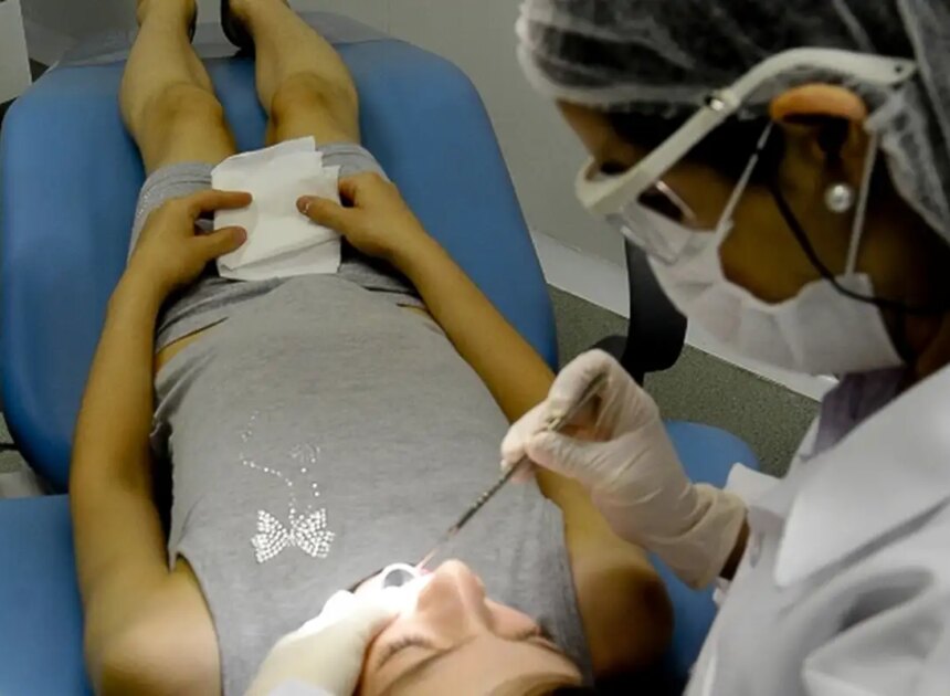 Initiative selects young people for free dental treatment